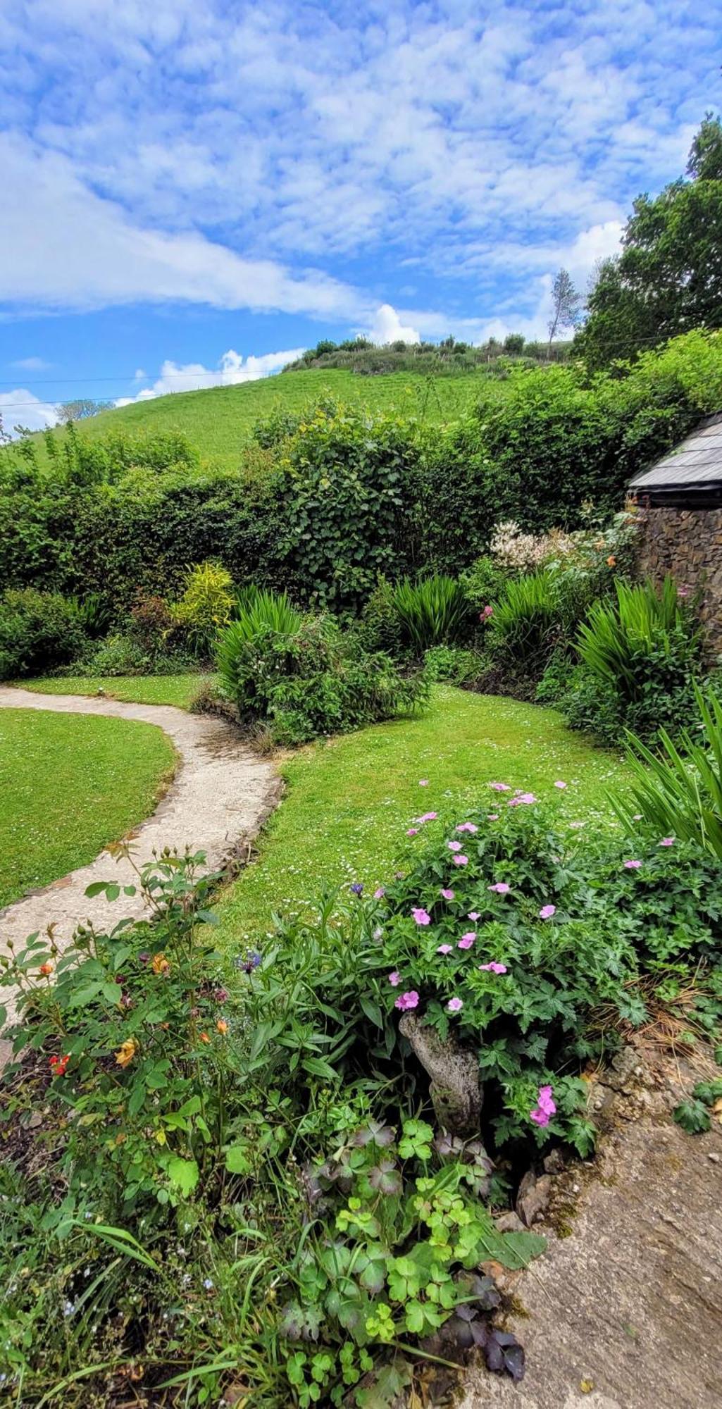 Kingsley Cottage - Beautiful Riverside Setting Beaworthy Buitenkant foto